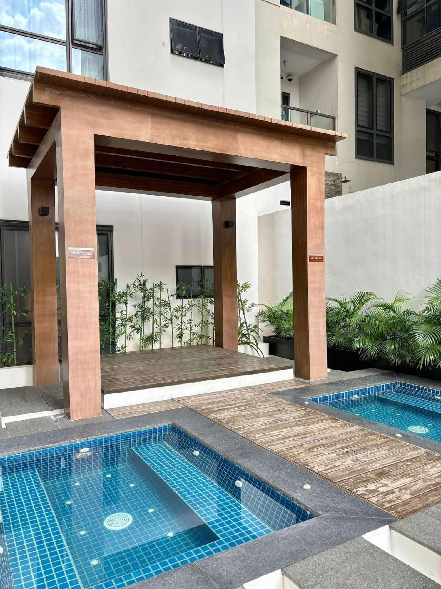 Greenbelt Hamilton Tower 1 Legazpi Makati City Екстериор снимка