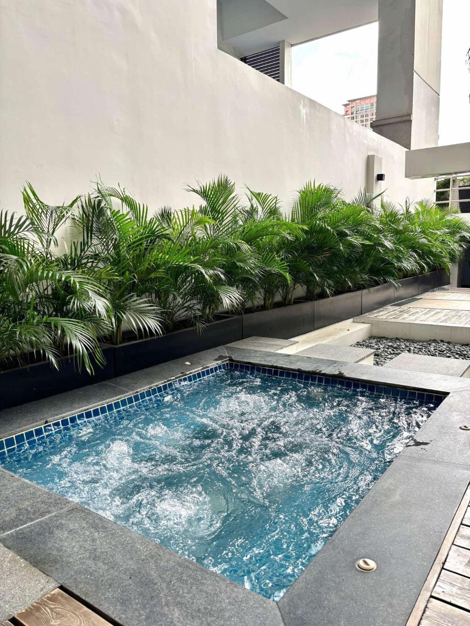 Greenbelt Hamilton Tower 1 Legazpi Makati City Екстериор снимка